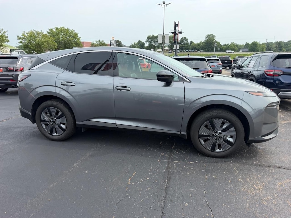 Used 2025 Nissan Murano SL SUV
