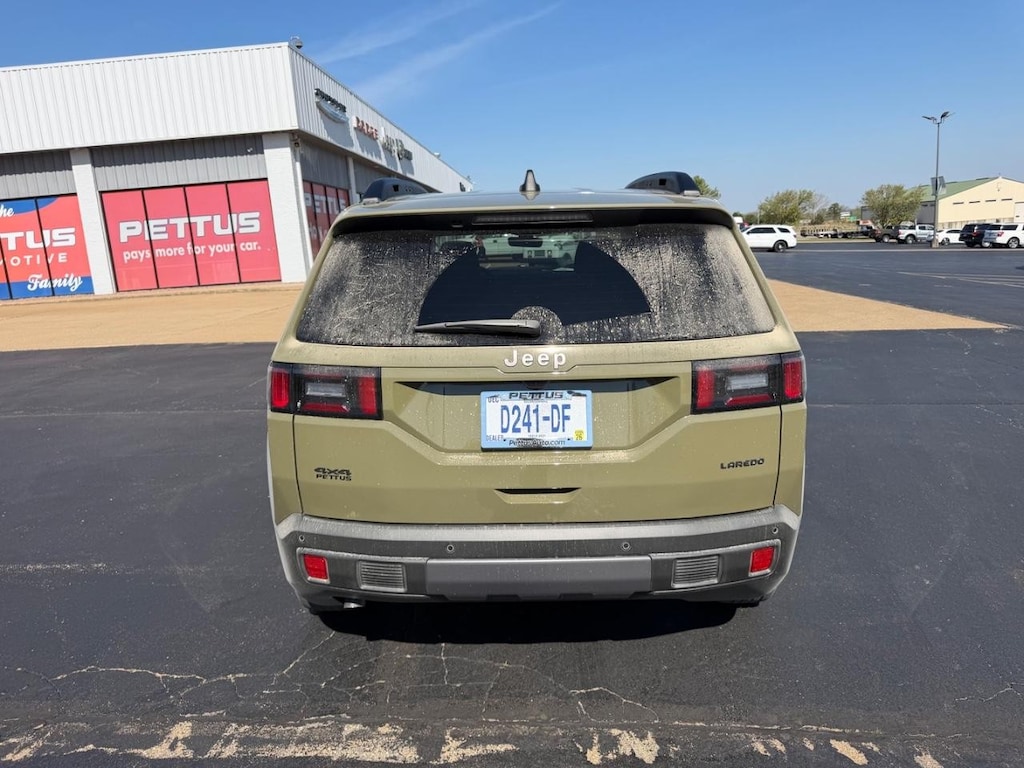 New 2026 Jeep Cherokee Laredo Sport Utility