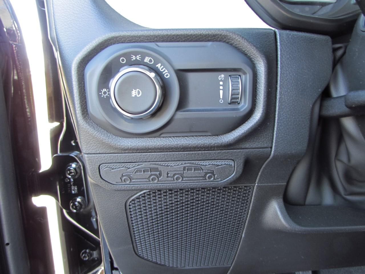 2026 Jeep Wrangler 4-Door Willys - Photo 14