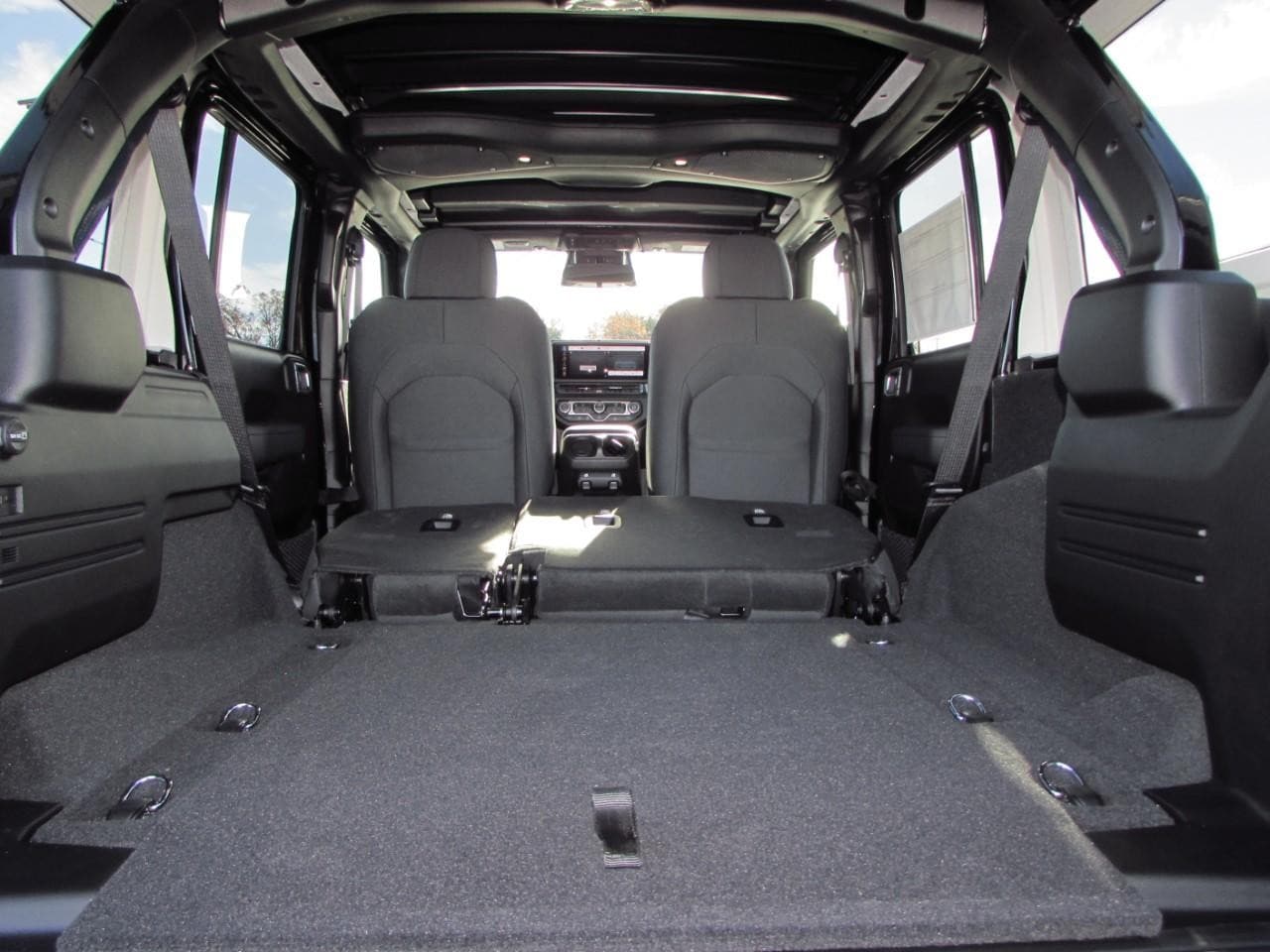 2026 Jeep Wrangler 4-Door Willys - Photo 27