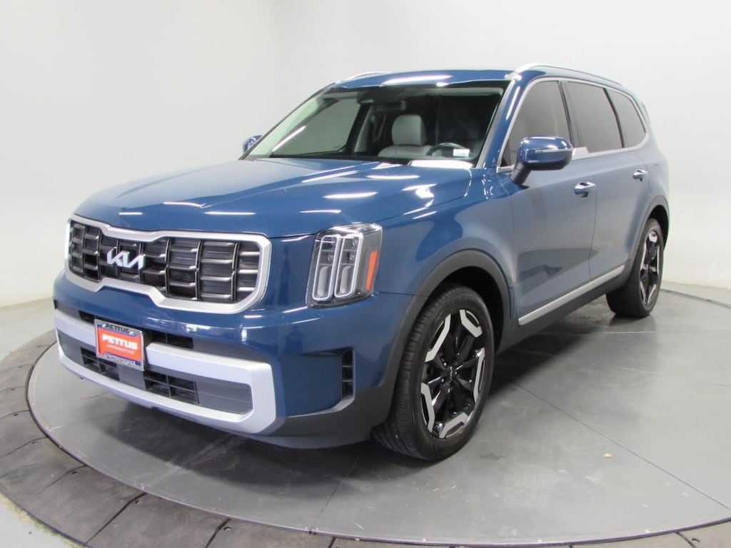 Used 2024 Kia Telluride S FWD