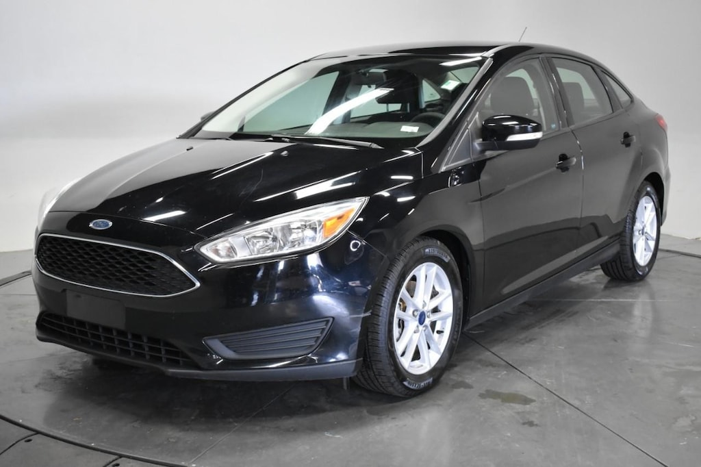 Used 2017 Ford Focus SE Sedan Sedan