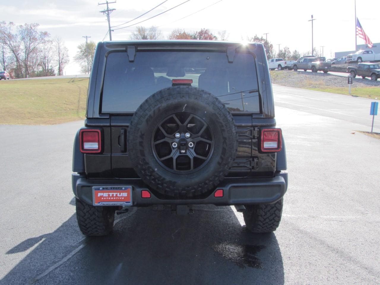 2026 Jeep Wrangler 4-Door Willys - Photo 6