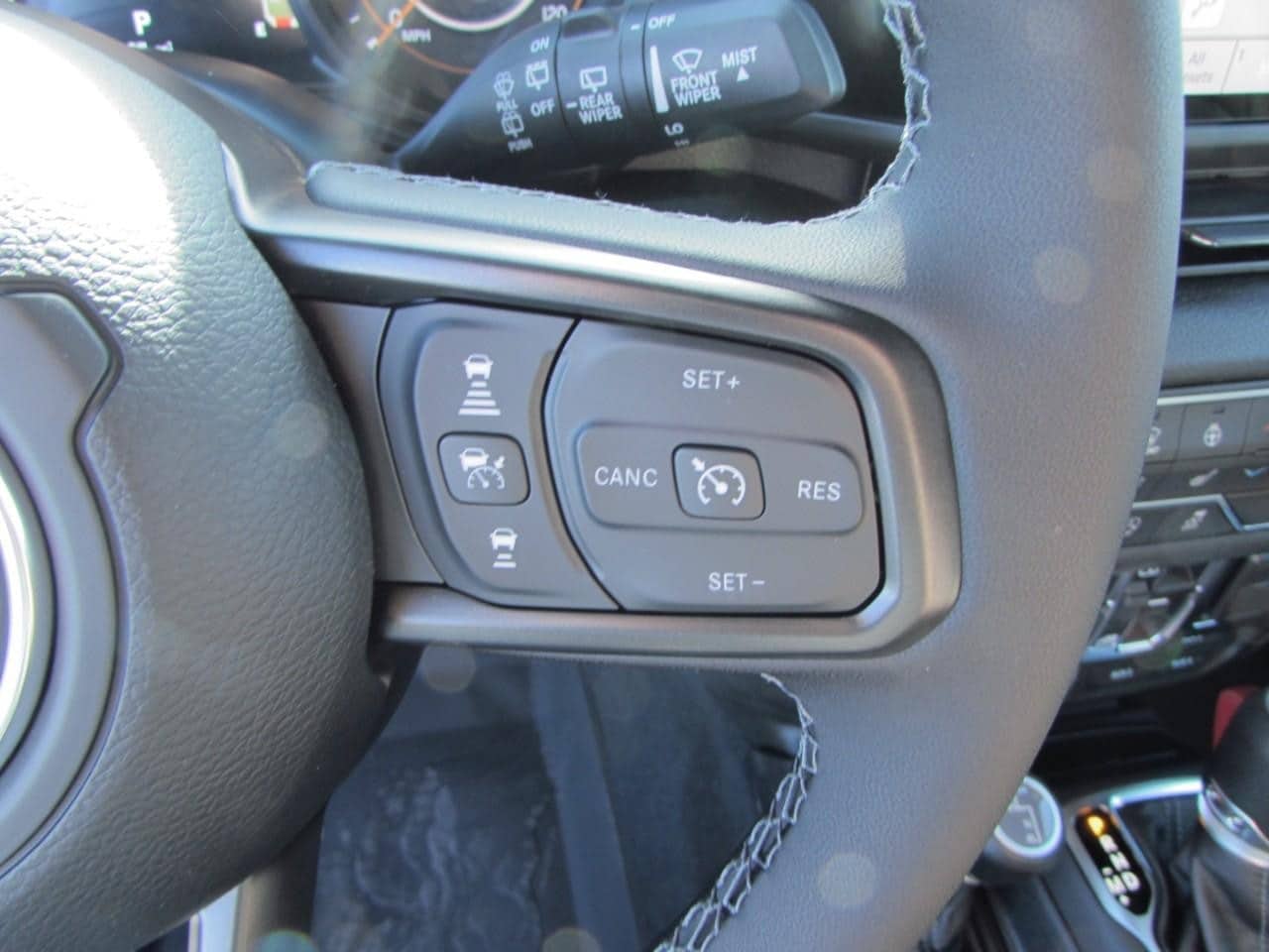 2026 Jeep Wrangler 4-Door Willys - Photo 17