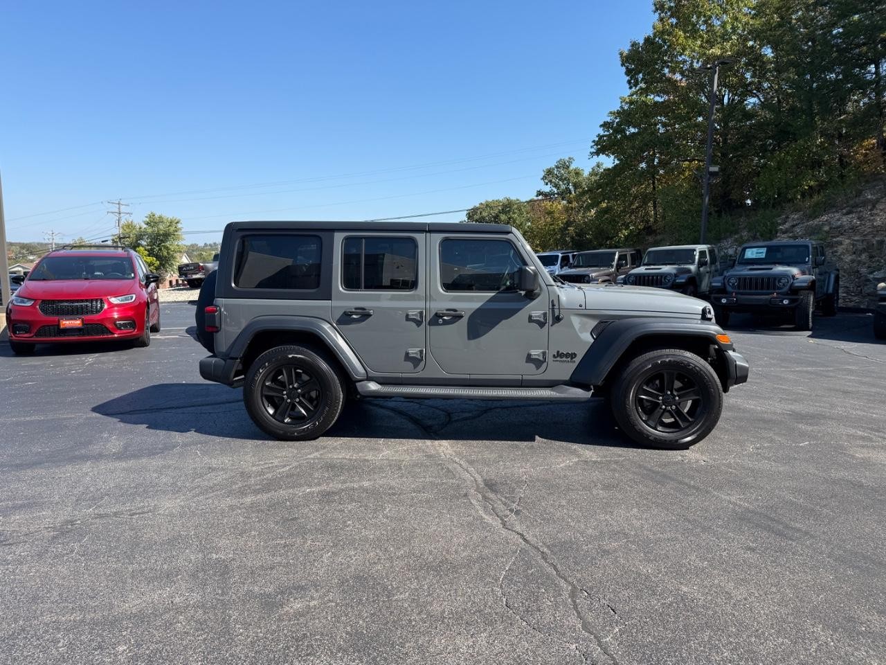 Used 2019 Jeep Wrangler Unlimited Sport Altitude