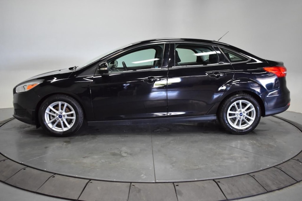 Used 2017 Ford Focus SE Sedan Sedan