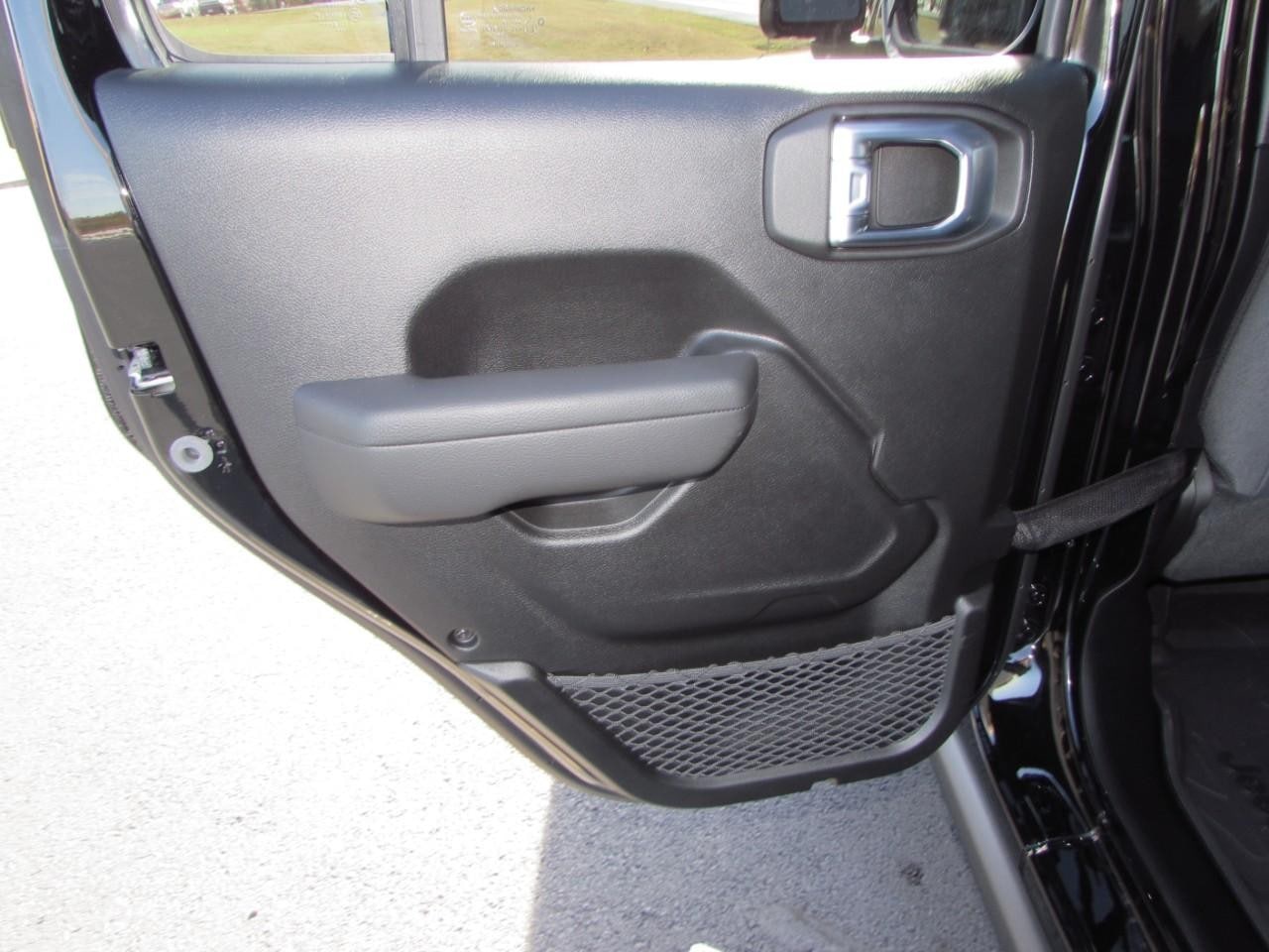 2026 Jeep Wrangler 4-Door Willys - Photo 24