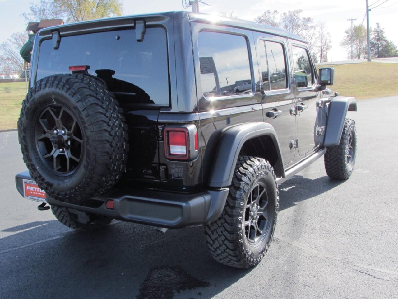 2026 Jeep Wrangler 4-Door Willys - Photo 7