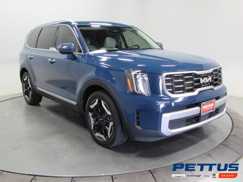 Used 2024 Kia Telluride S FWD
