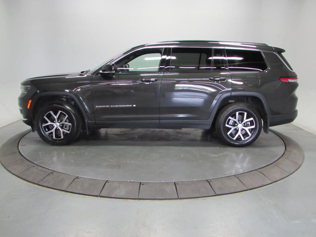 Used 2024 Jeep Grand Cherokee L Limited 4x4