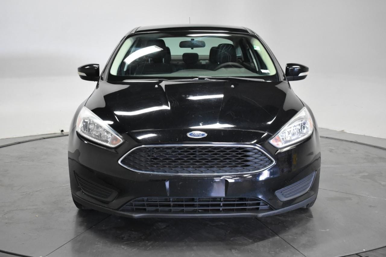 Used 2017 Ford Focus SE with VIN 1FADP3F26HL274925 for sale in De Soto, MO
