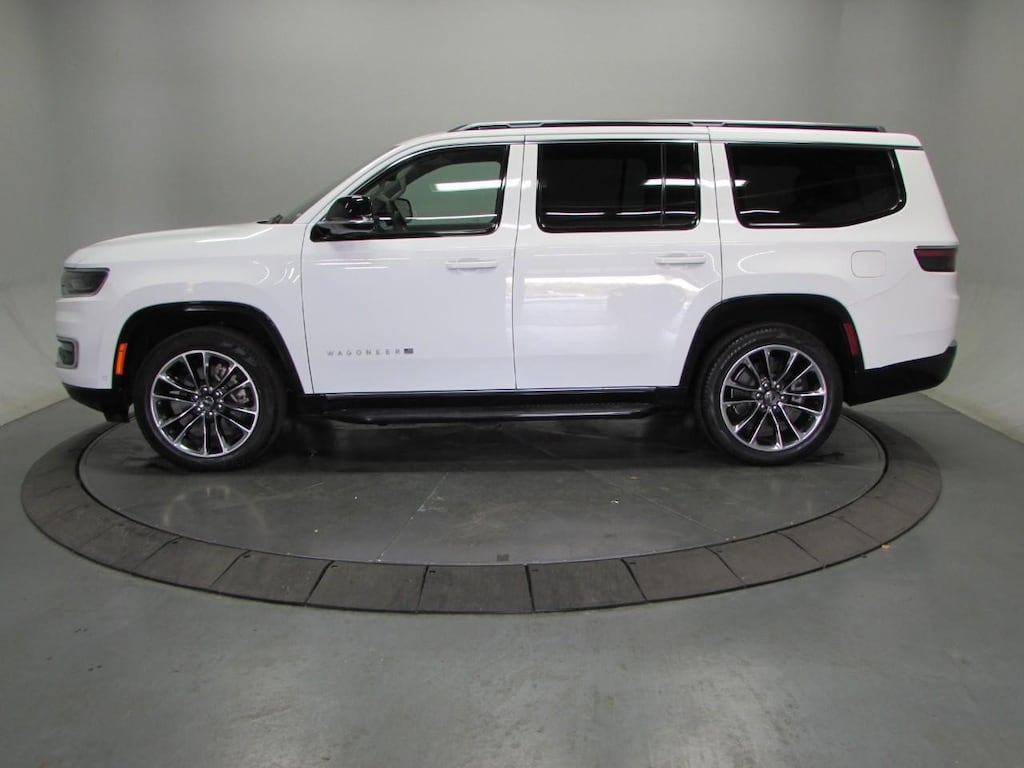 Used 2023 Jeep Wagoneer Series II 4x4