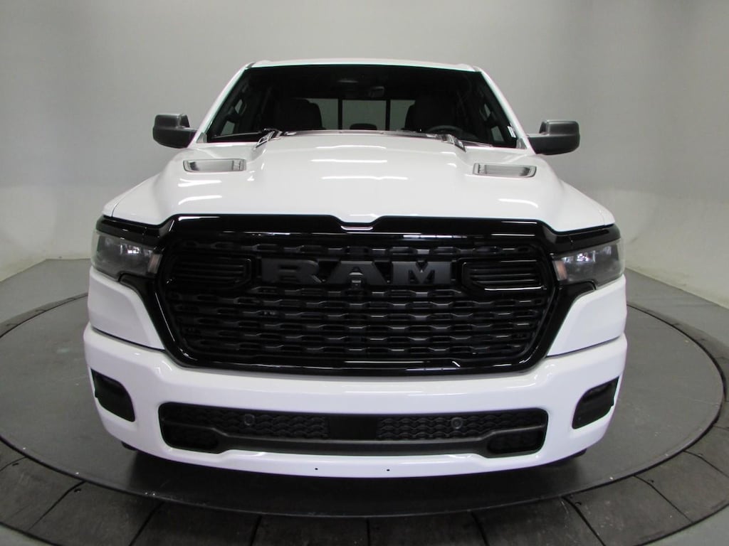 New 2027 Ram 1500 Express Pickup