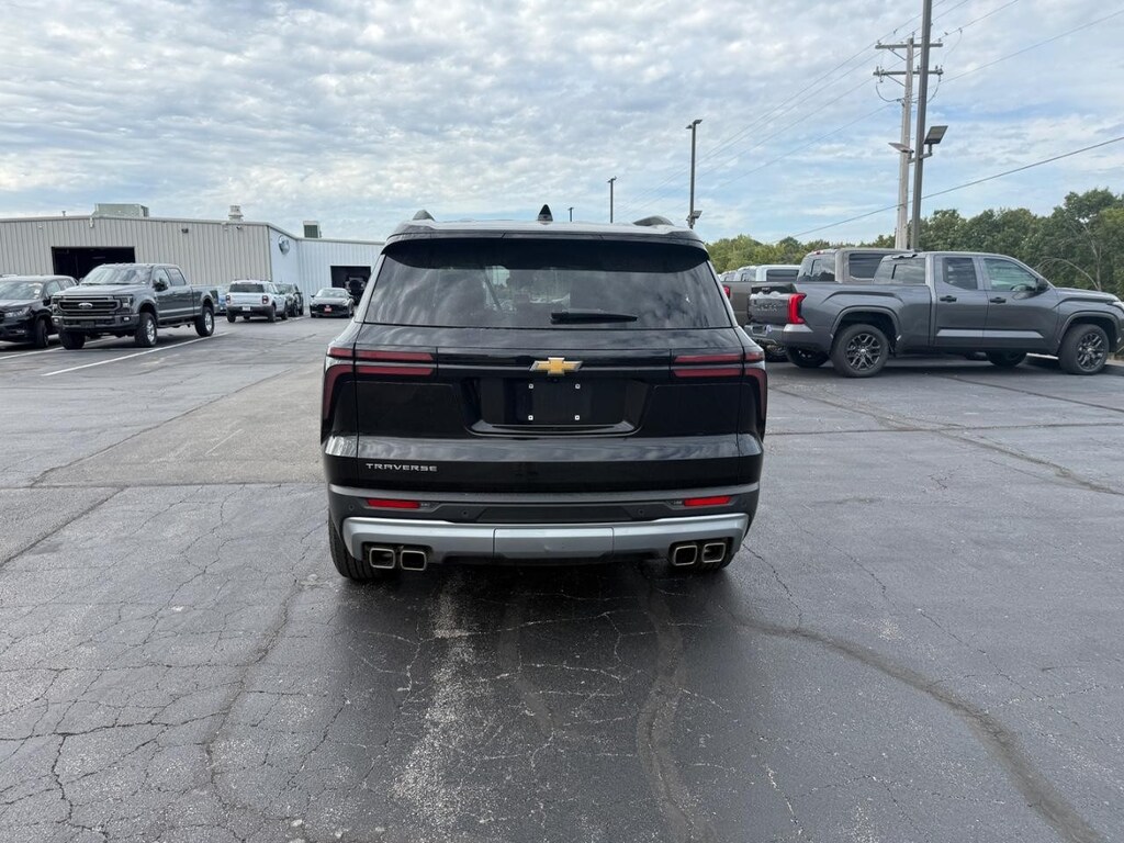 Used 2025 Chevrolet Traverse FWD 4dr LT w/1LT