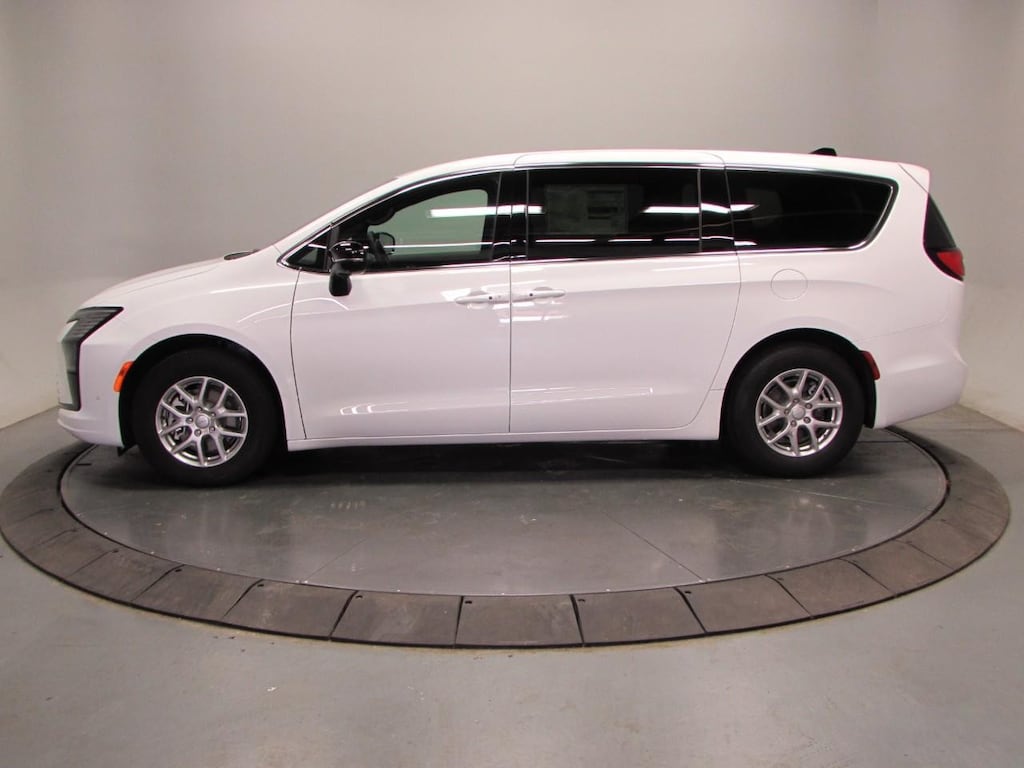 New 2027 Chrysler Pacifica Select FWD Passenger Van