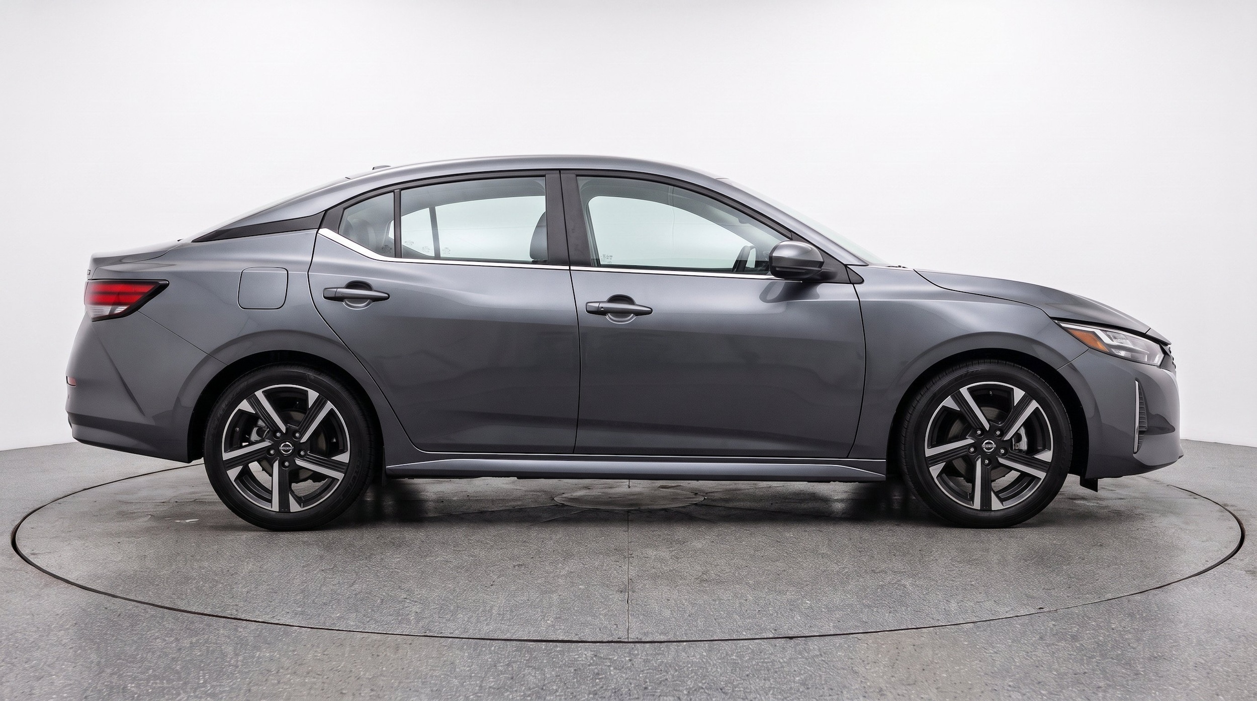 Thumbnail: 2025 Nissan Sentra - 10