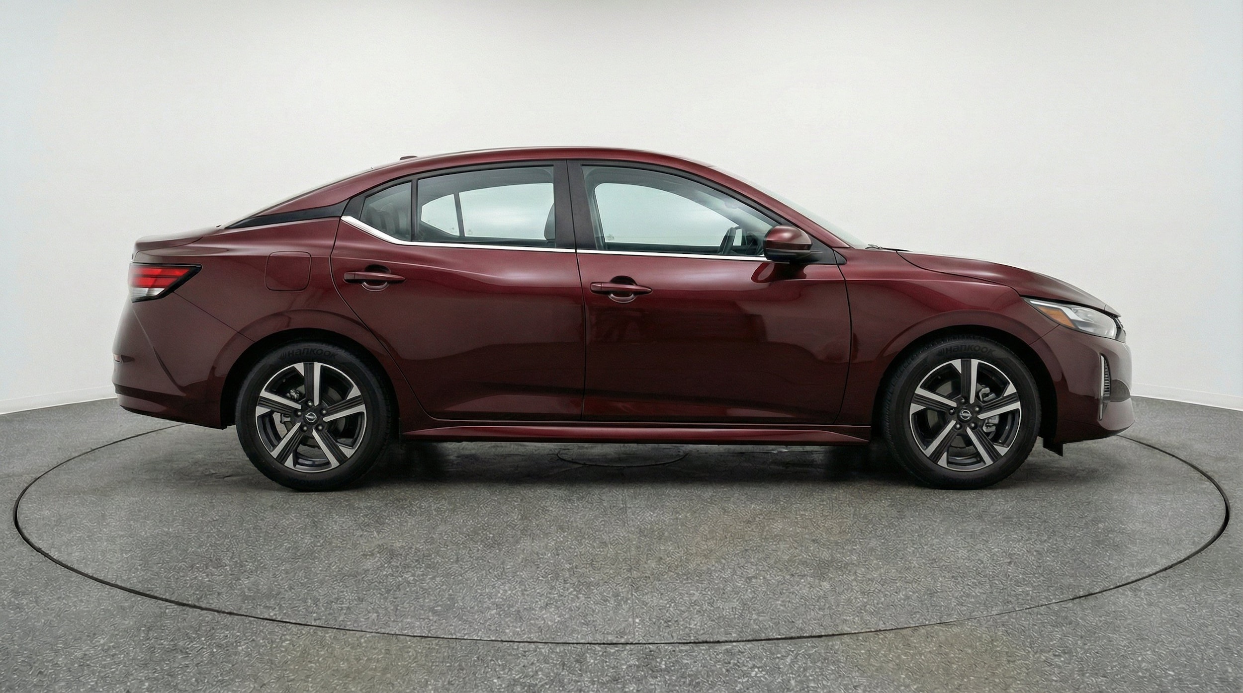 Thumbnail: 2025 Nissan Sentra - 10