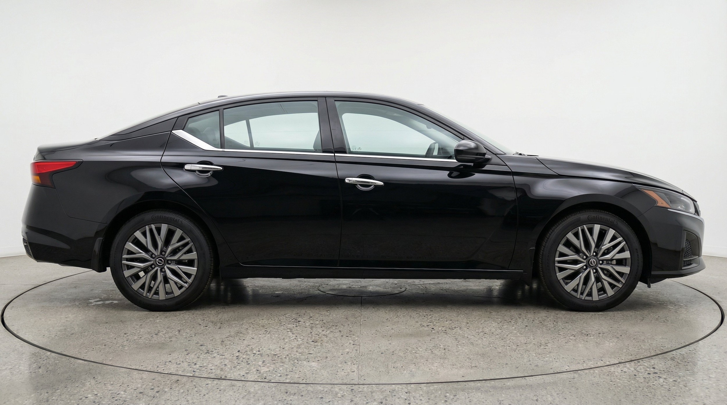 Thumbnail: 2025 Nissan Altima - 11