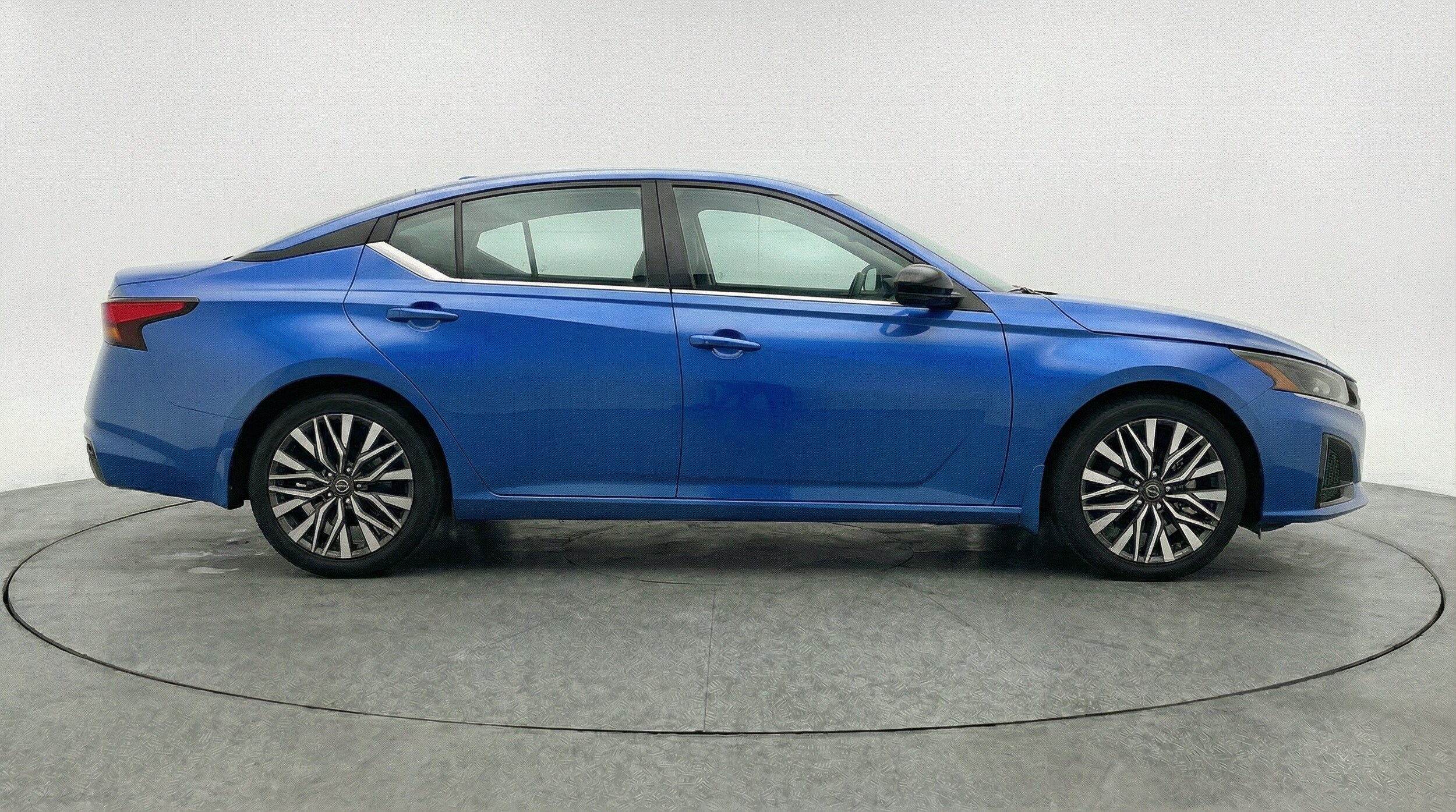 Thumbnail: 2025 Nissan Altima - 11