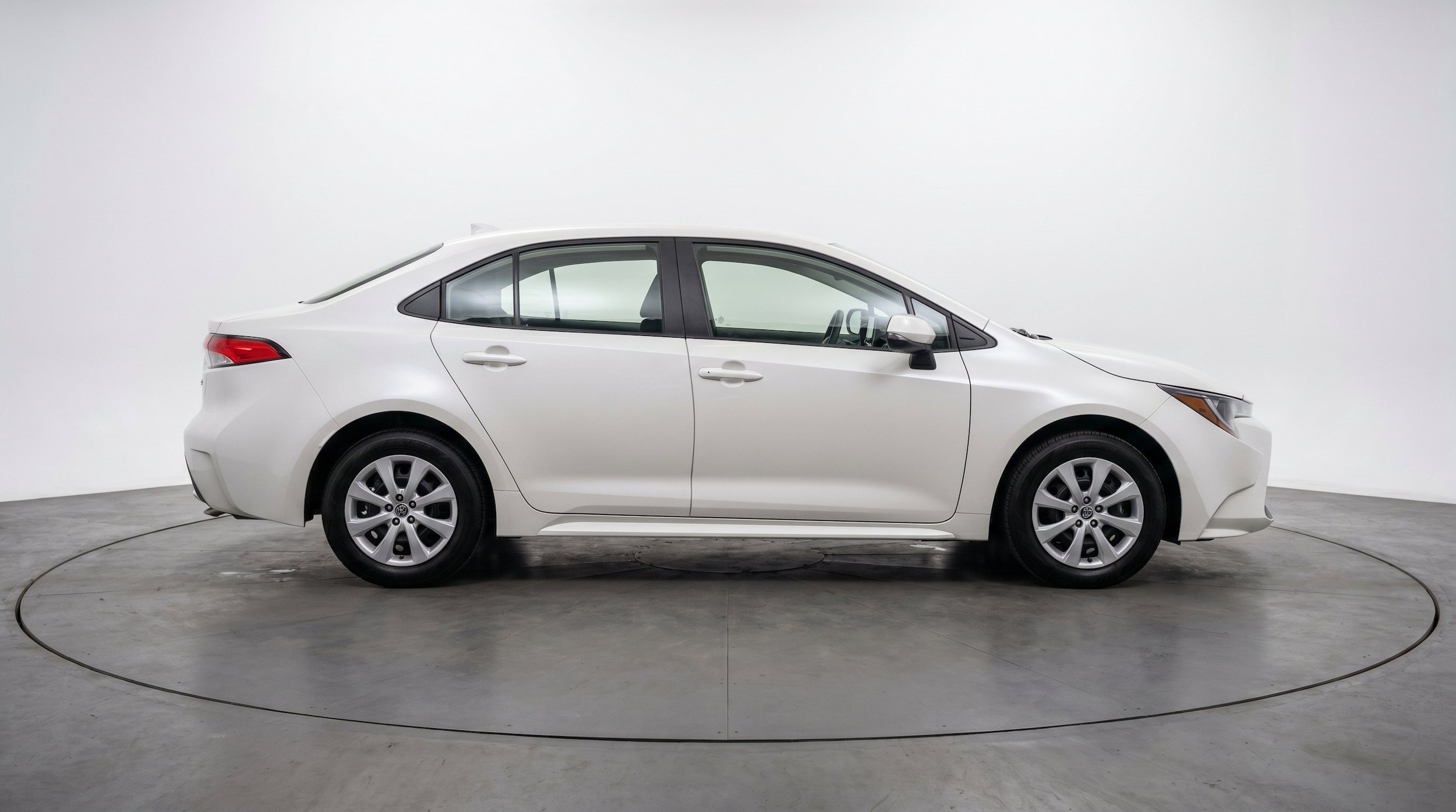 Thumbnail: 2025 Toyota Corolla - 10