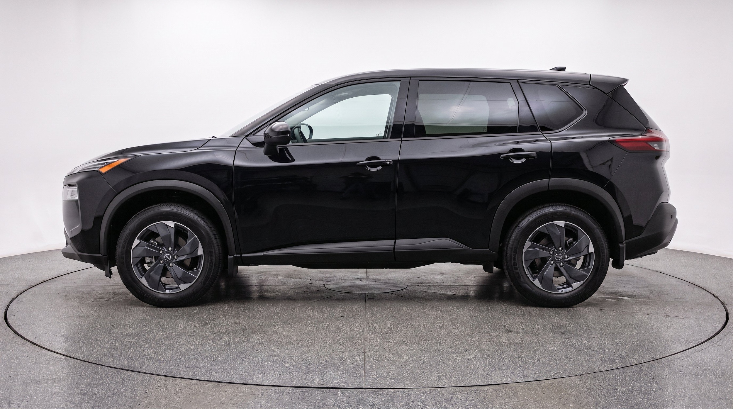 Thumbnail: 2025 Nissan Rogue - 5