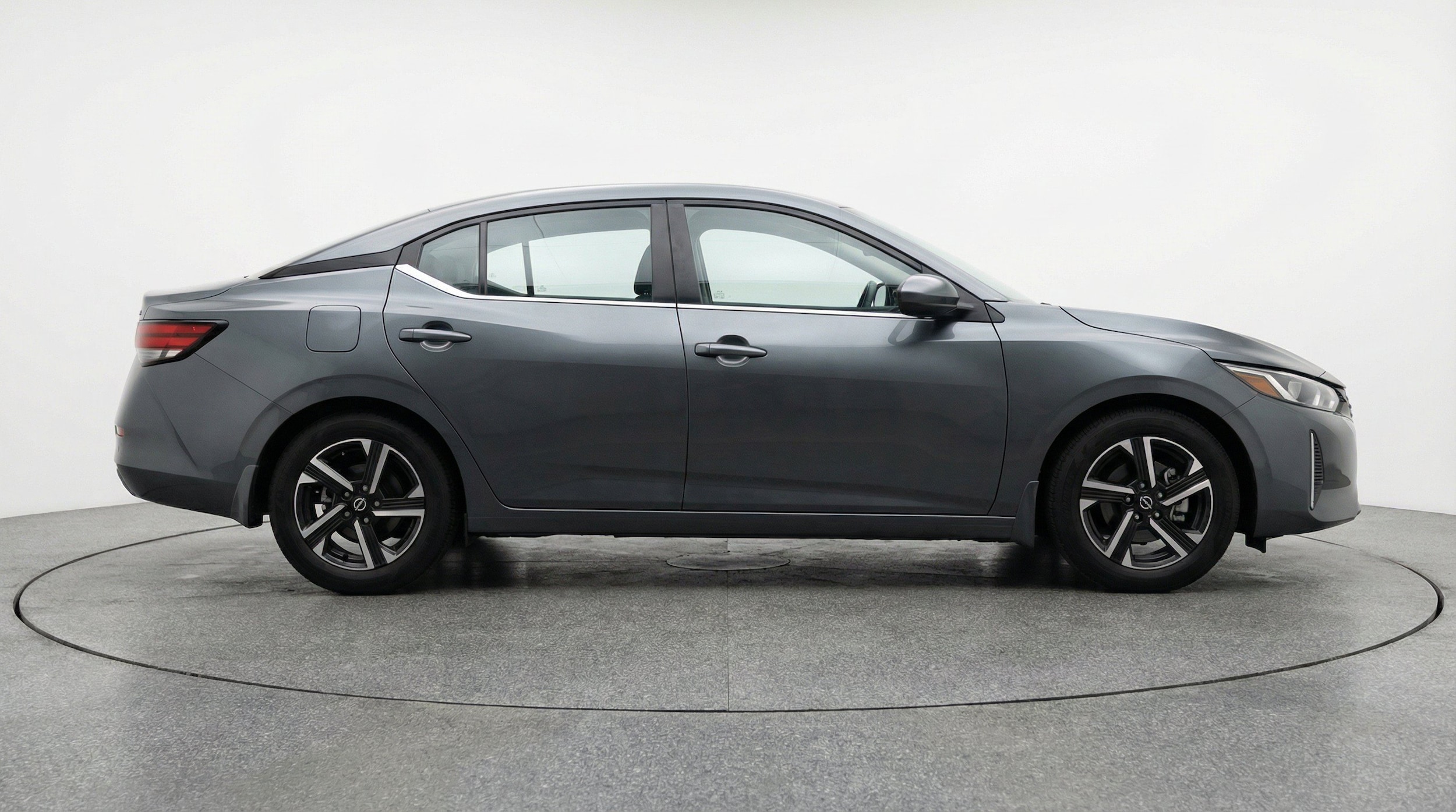 Thumbnail: 2025 Nissan Sentra - 10