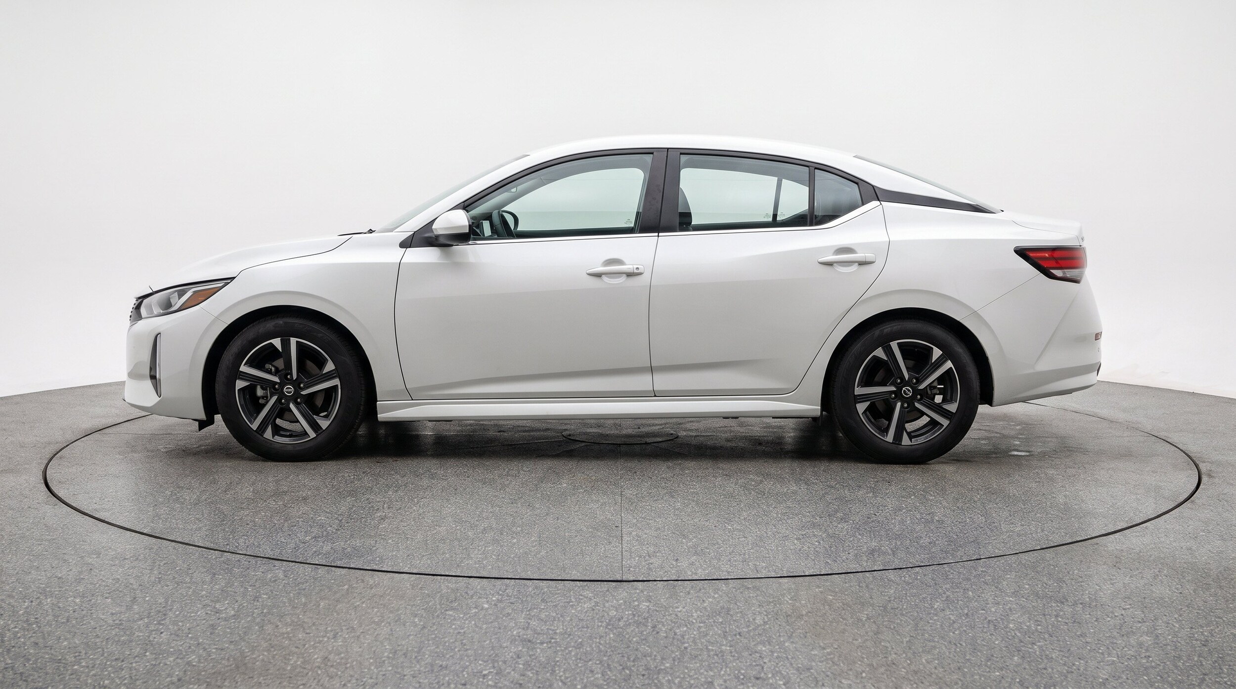 Thumbnail: 2025 Nissan Sentra - 5