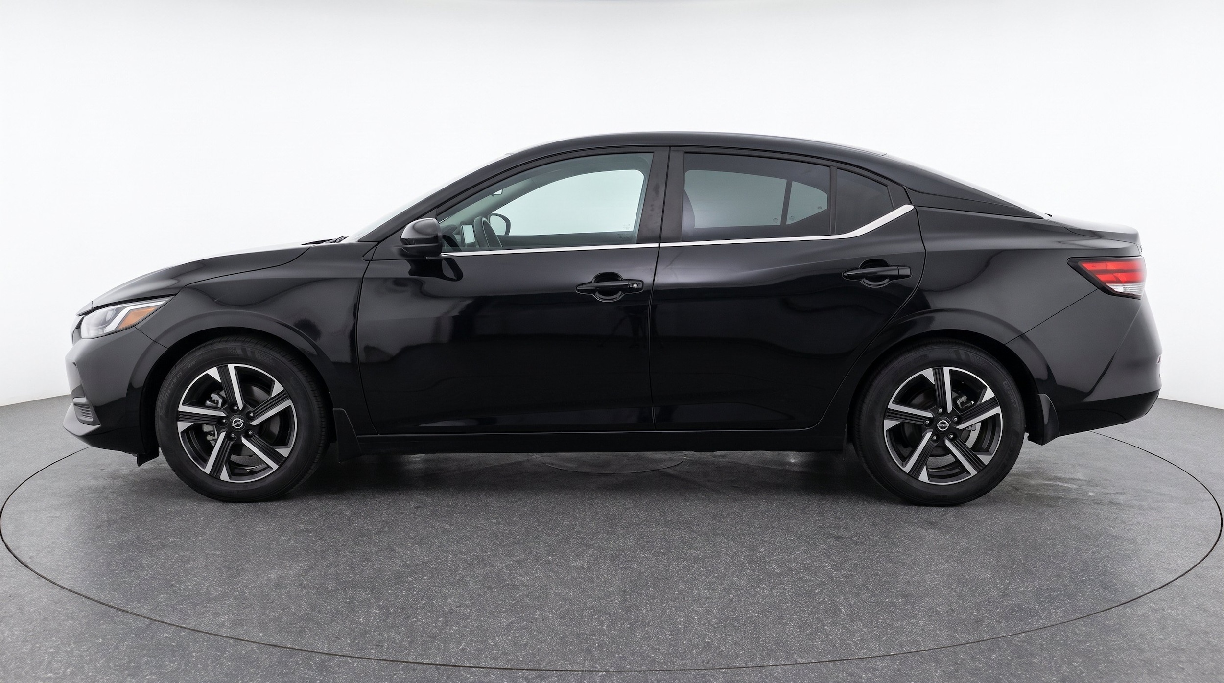 Thumbnail: 2025 Nissan Sentra - 5