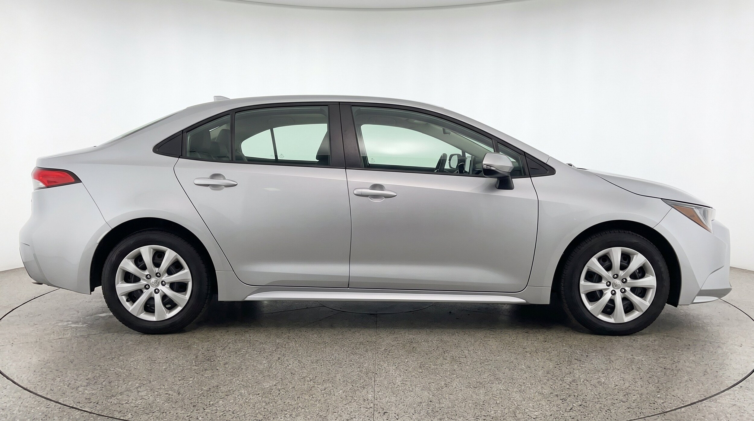 Thumbnail: 2025 Toyota Corolla - 10
