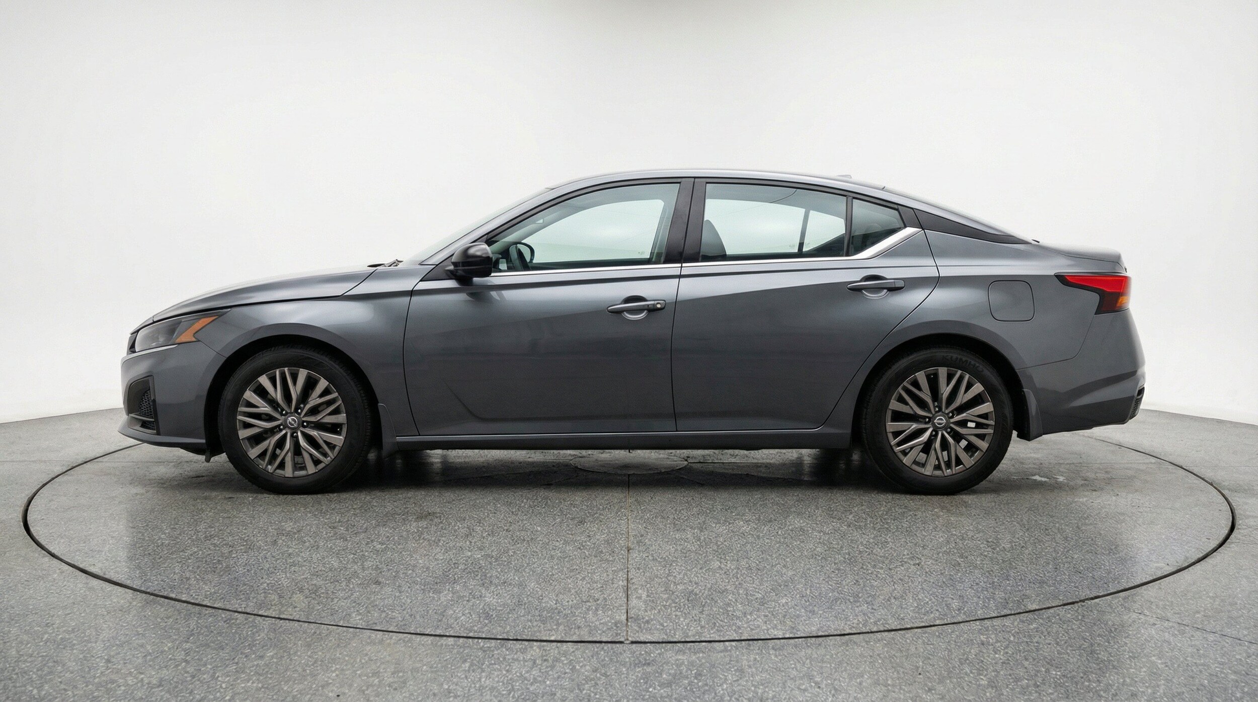 Thumbnail: 2025 Nissan Altima - 5