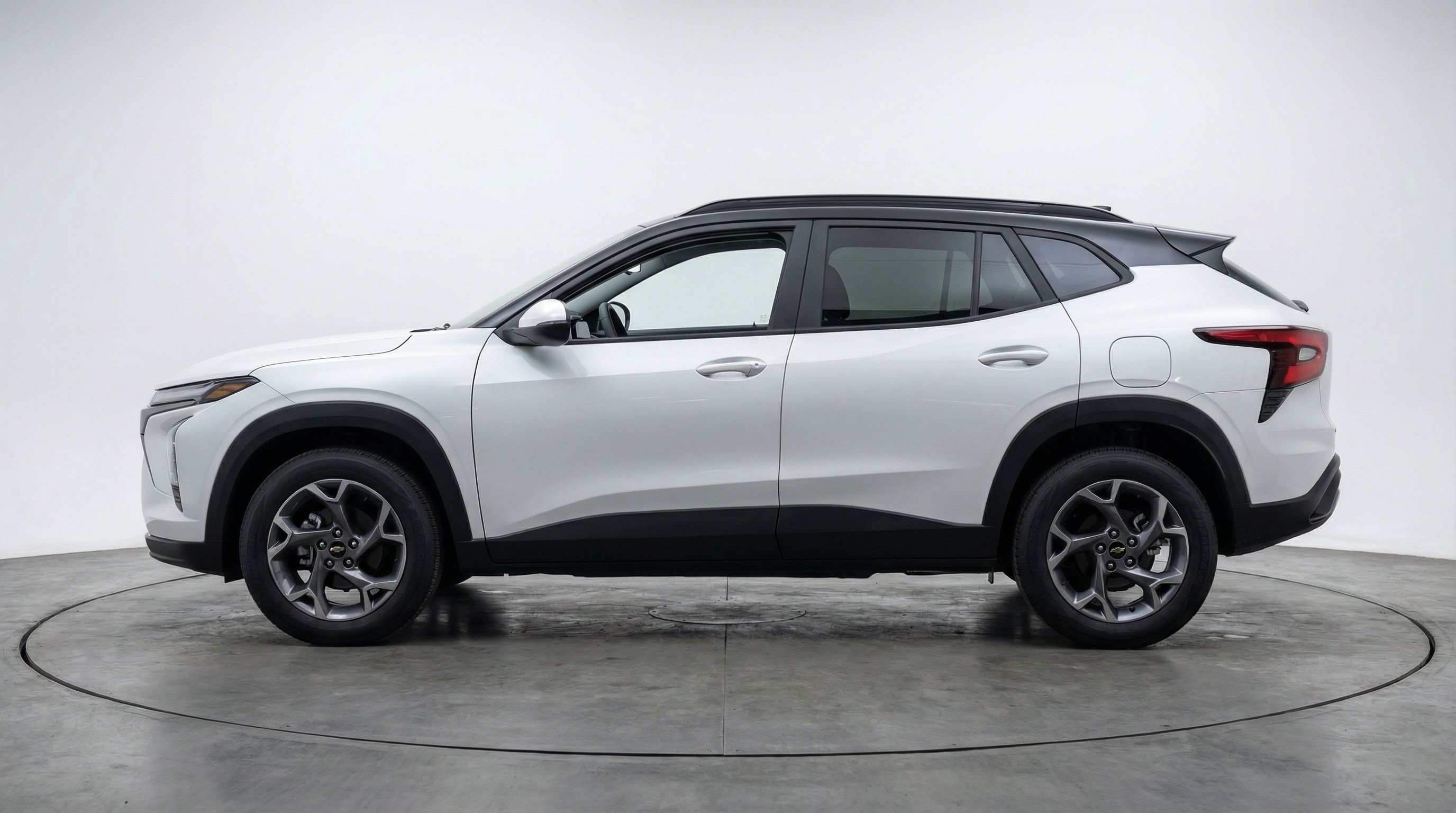 Thumbnail: 2025 Chevrolet Trax - 5