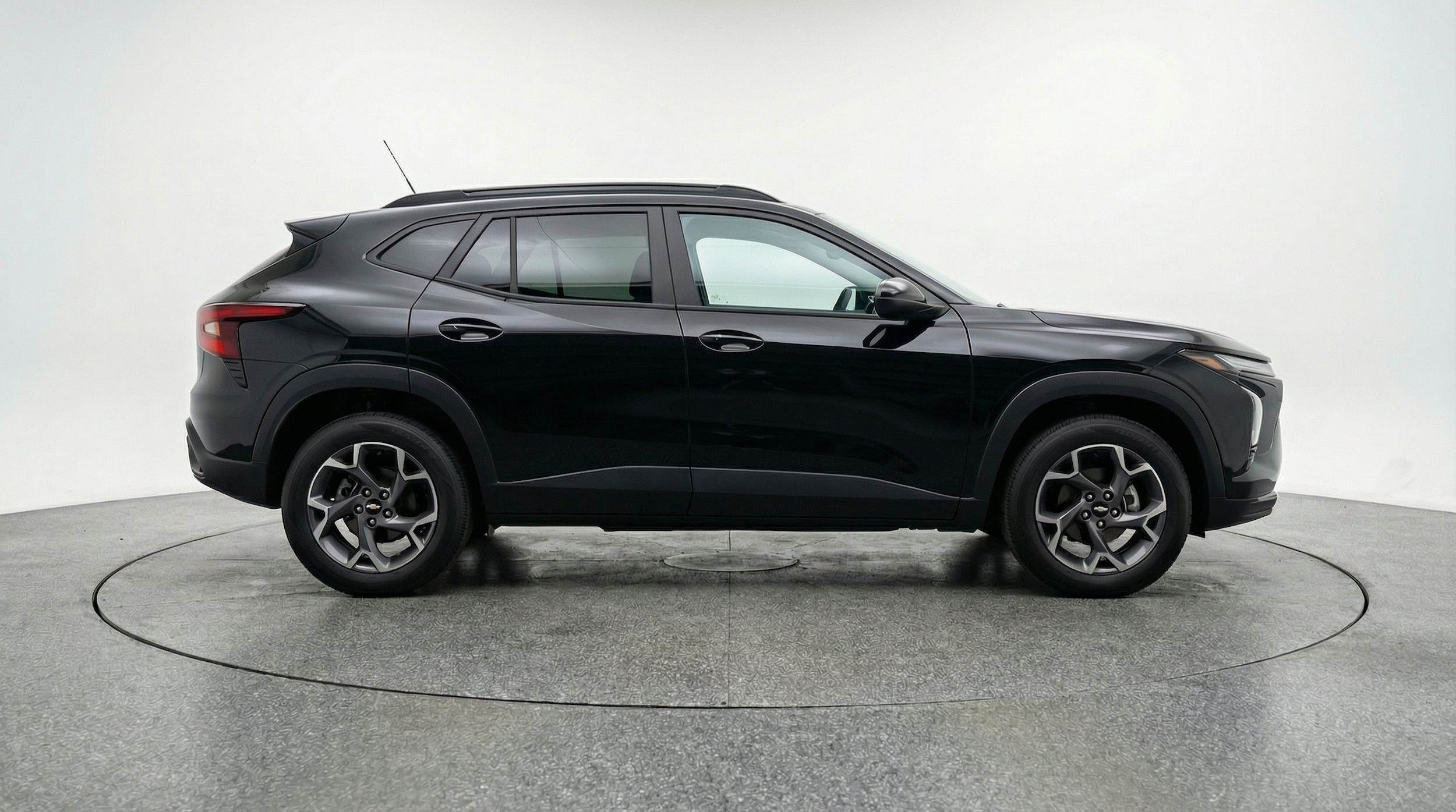 Thumbnail: 2025 Chevrolet Trax - 10