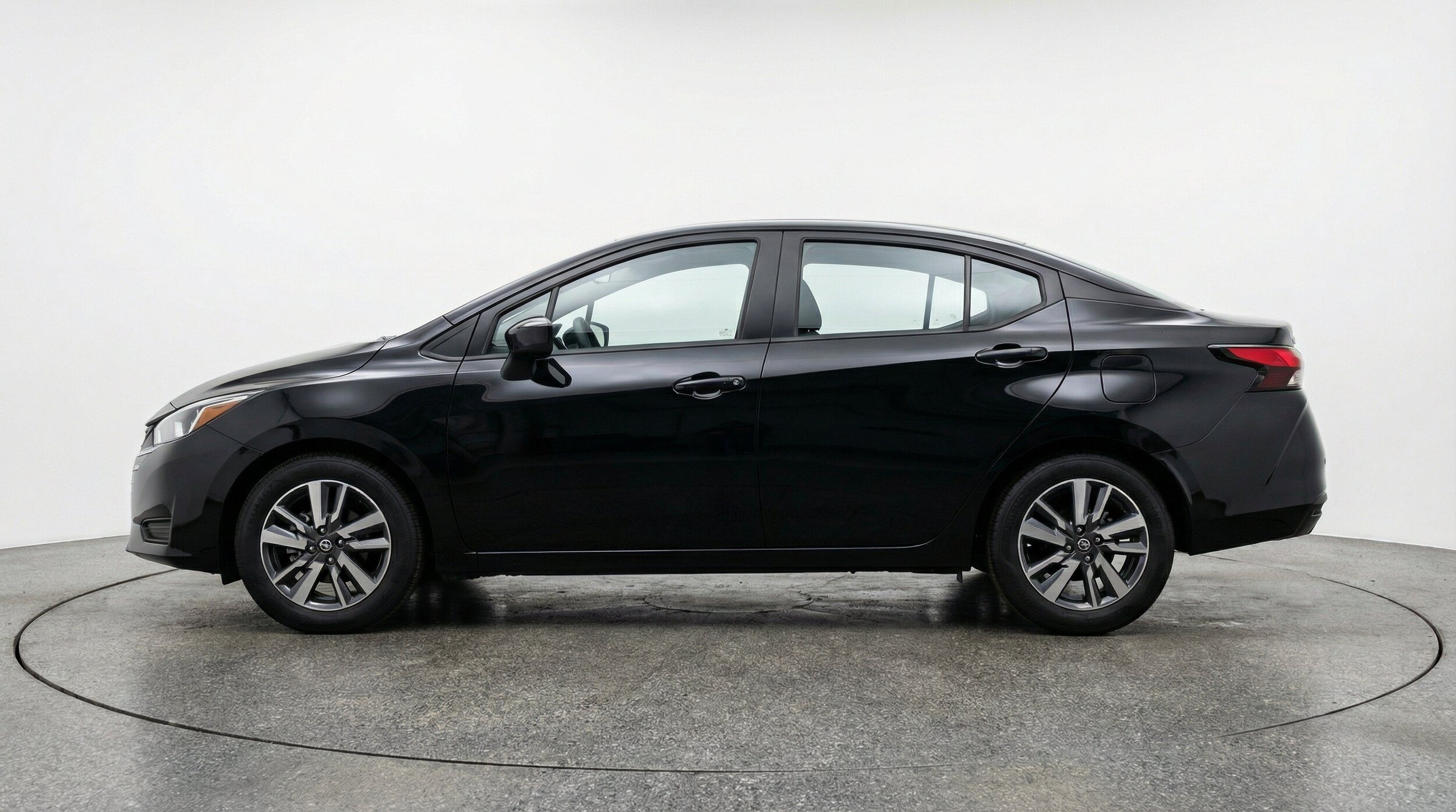 Thumbnail: 2025 Nissan Versa - 5