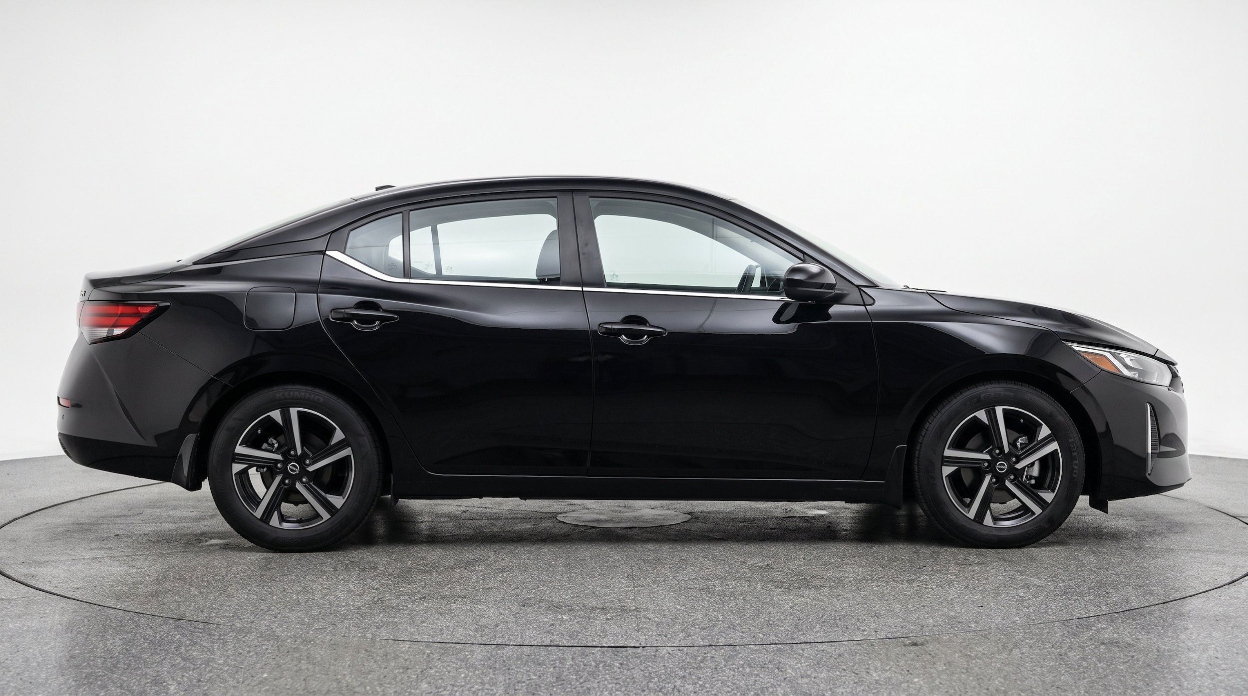 Thumbnail: 2025 Nissan Sentra - 10