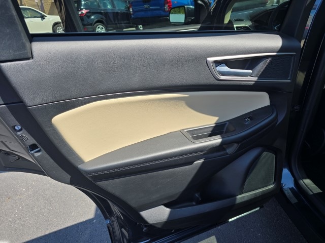 2024 Ford Edge SEL - Photo 32