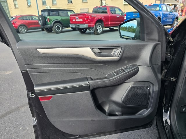 2022 Ford Escape SE - Photo 10
