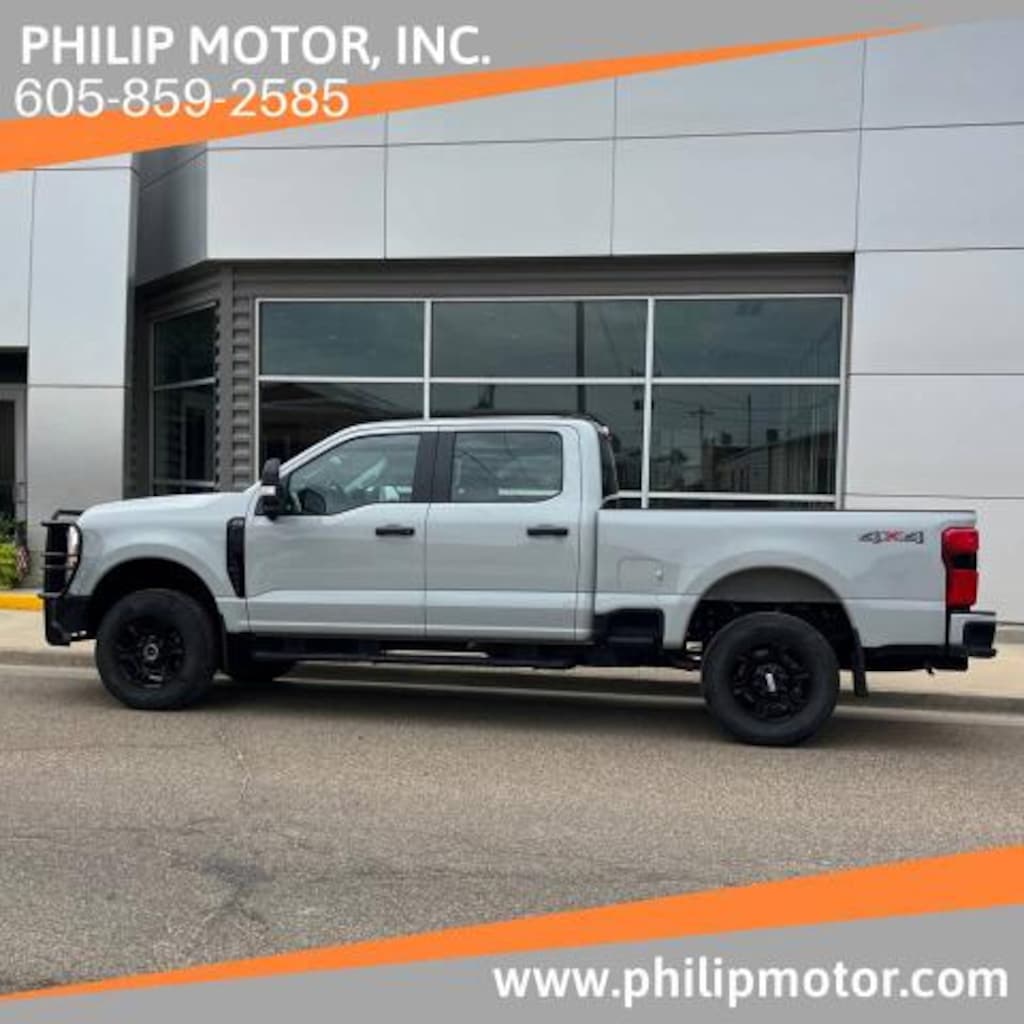 Used 2025 Ford F-350 XL Crew Cab Short Bed Truck