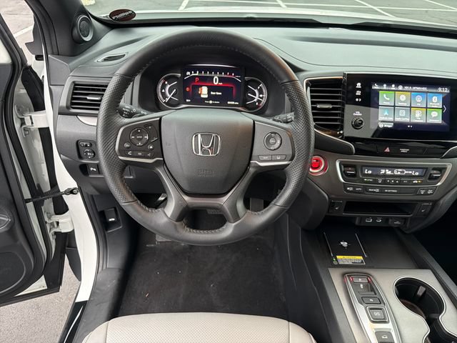 2024 Honda Passport EX-L - Photo 13