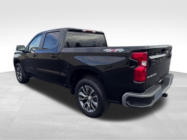 2023 Chevrolet Silverado 1500 LT - Photo 4