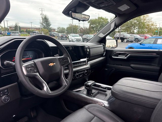2024 Chevrolet Silverado 1500 LTZ - Photo 10