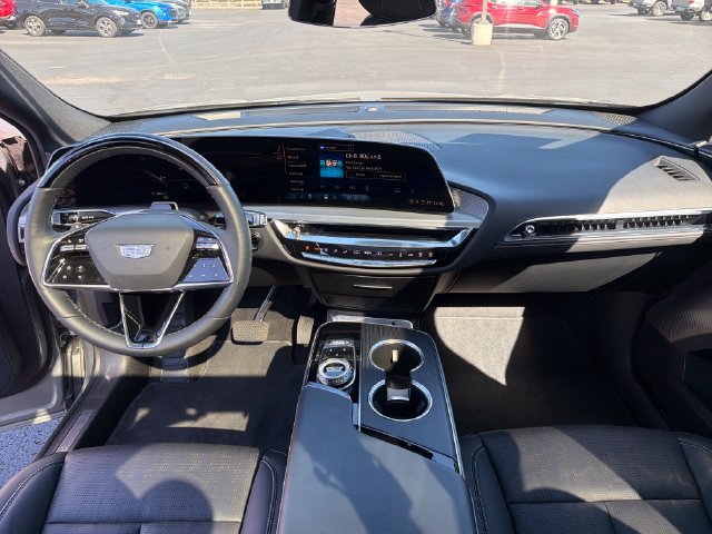 2024 Cadillac LYRIQ Luxury 2 - Photo 12