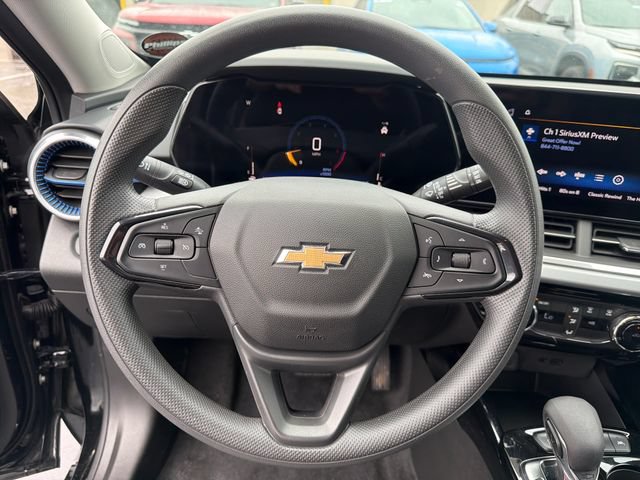 2024 Chevrolet Trax LT - Photo 14