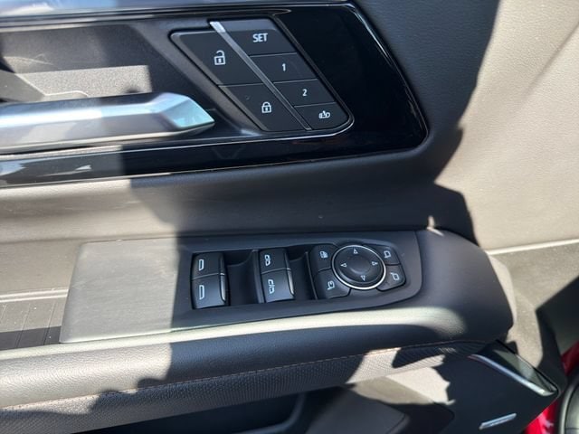 2025 Chevrolet Suburban High Country - Photo 11