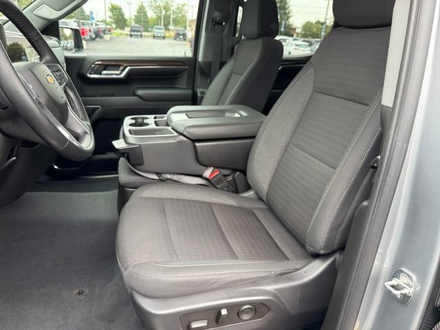 2023 Chevrolet Silverado 1500 LT - Photo 9