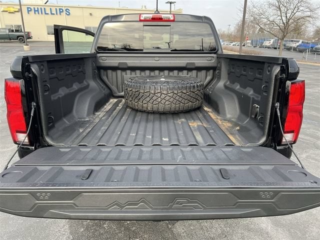 2024 Chevrolet Colorado ZR2 - Photo 18
