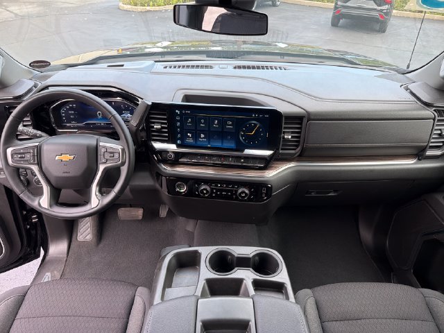 2023 Chevrolet Silverado 1500 LT - Photo 12