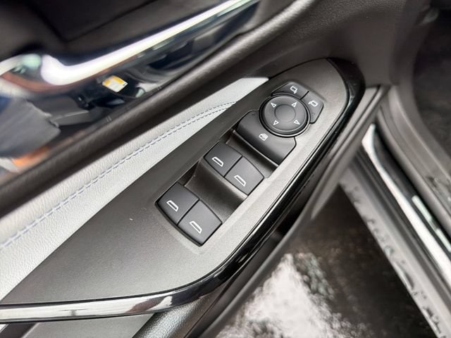 2024 Chevrolet Trax LT - Photo 11