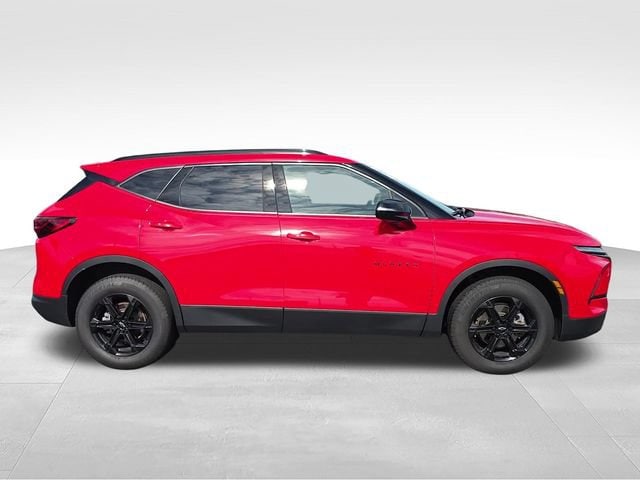 2024 Chevrolet Blazer 3LT - Photo 2