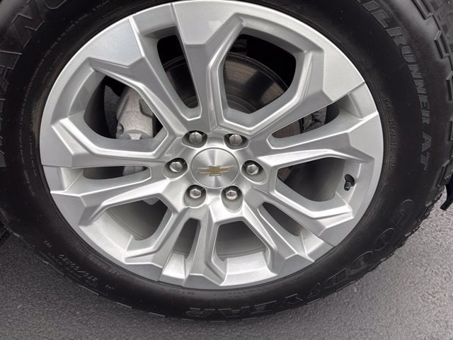 2024 Chevrolet Silverado 1500 LTZ - Photo 9