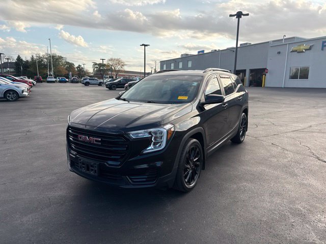 Used 2023 GMC Terrain SLE SUV